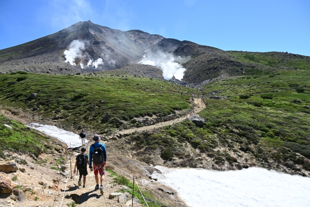 大雪山・旭岳（出典：photoAC）

