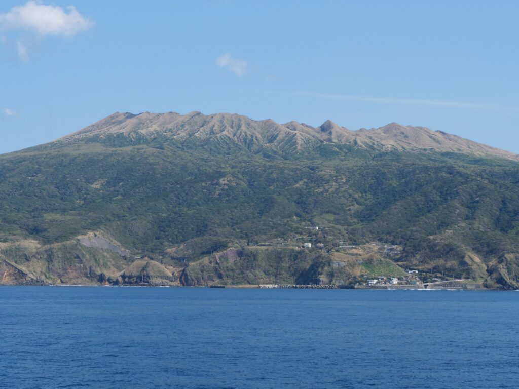 三宅島(出典:PhotoAC)