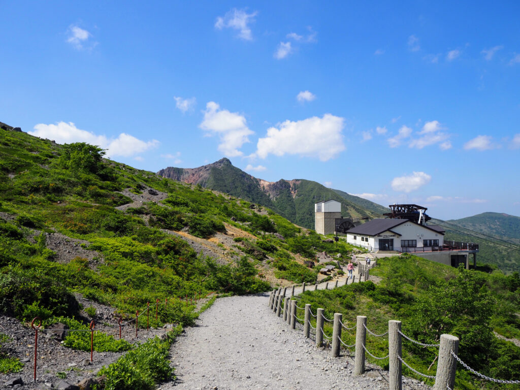 那須岳 茶臼岳（出典：PhotoAC）