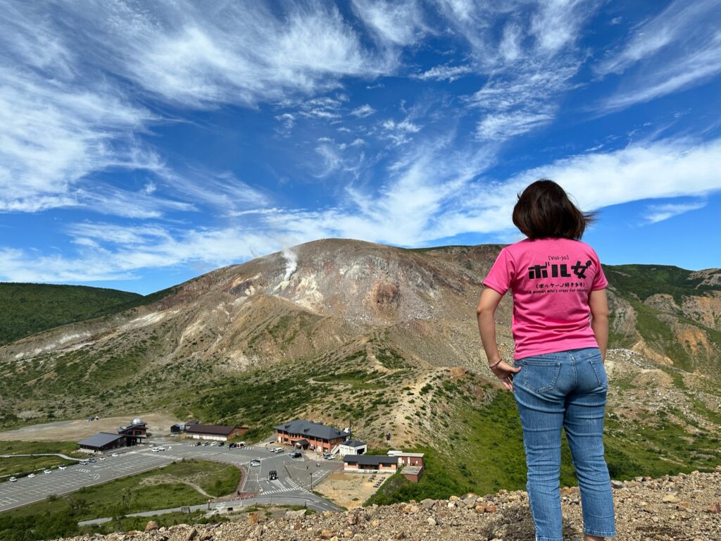 吾妻山の浄土平にいる火山ママ